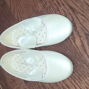 Girls Size 8 White Pearl Dress Shoes With Embellished Bow Carters Brand